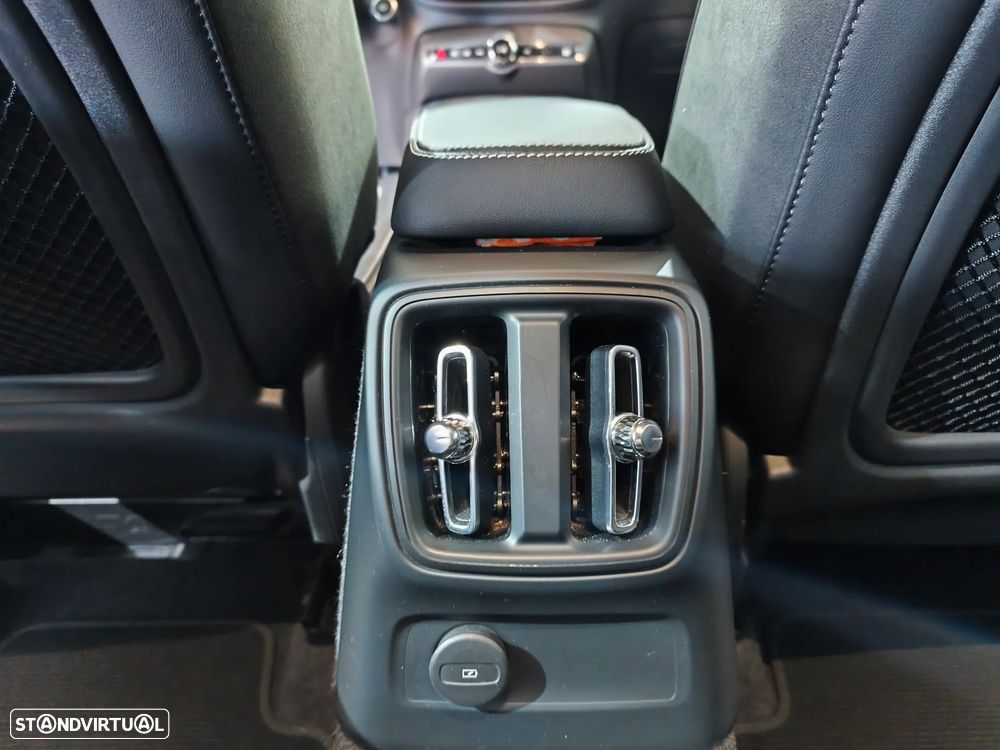Volvo XC 40 T4 Recharge DKG Core - 8