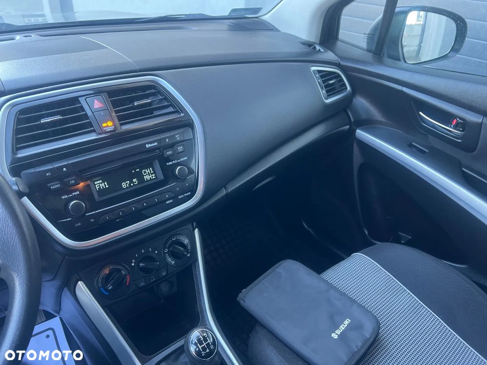 Suzuki SX4 S-Cross 1.0 T Comfort - 18