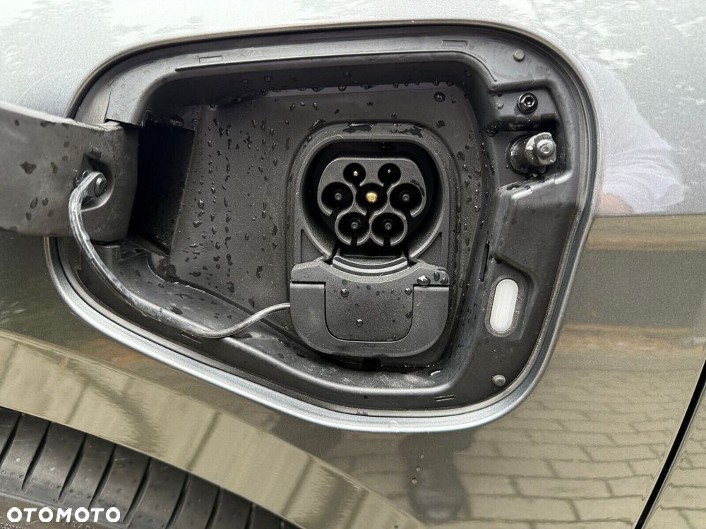 Volkswagen Passat Variant 1.5 TSI eHybrid PHEV 200kW R-Line Plus DSG - 4