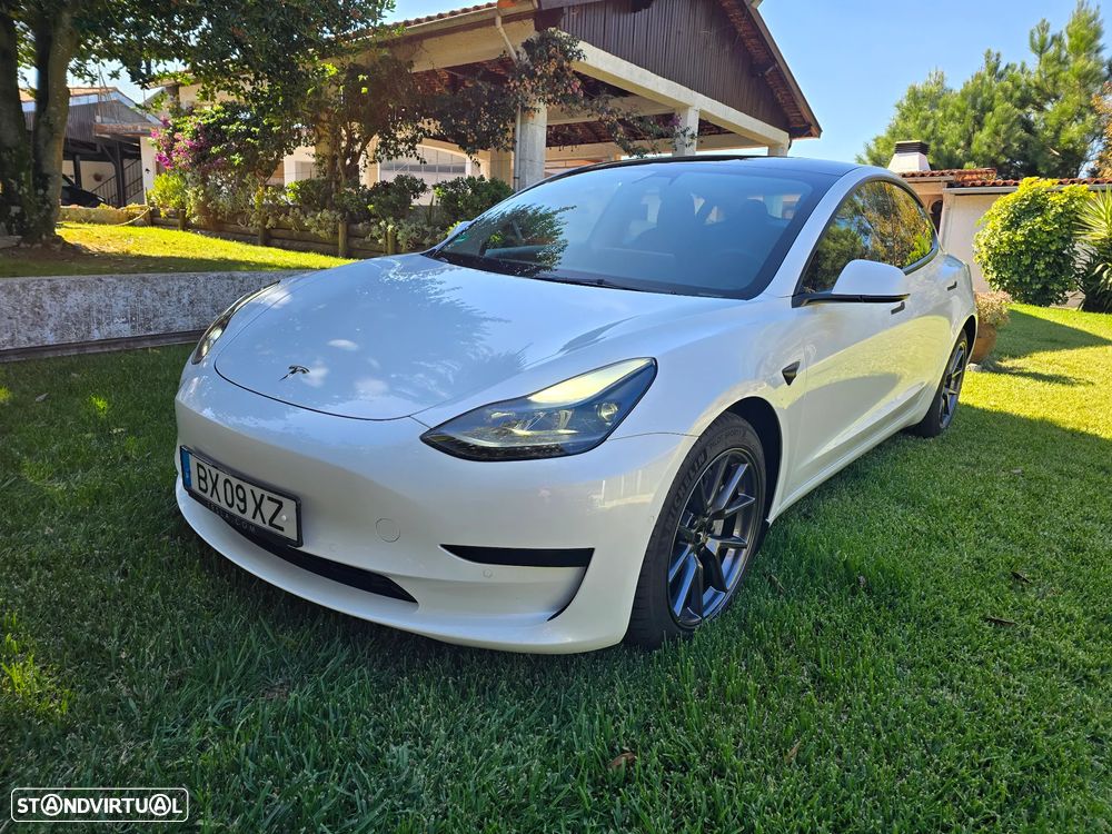 Tesla Model 3 Standard Range Plus RWD - 1