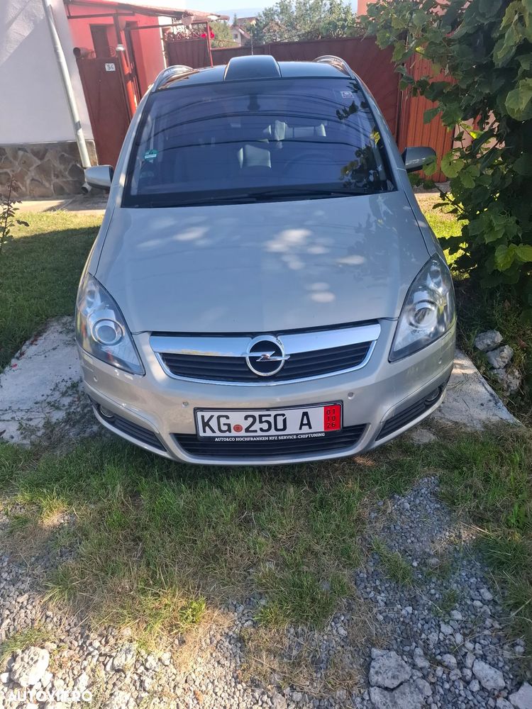 Opel Zafira - 1