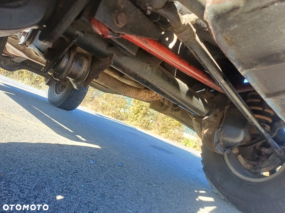 Jeep Cherokee 4.0 - 28