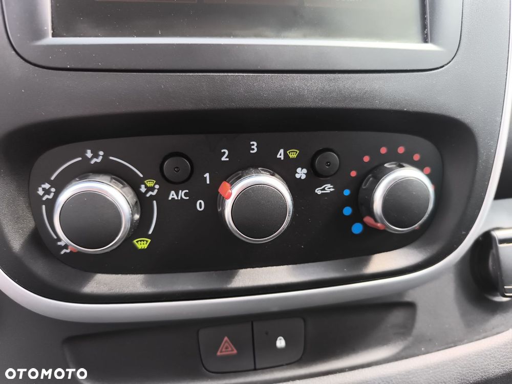 Renault trafic - 24