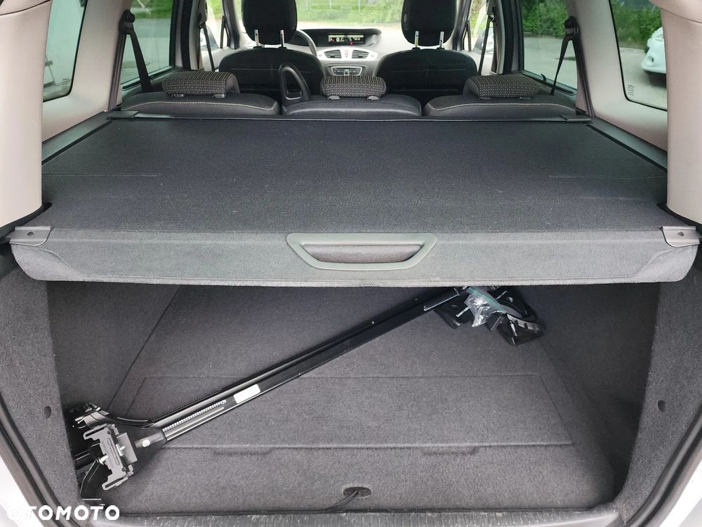 Renault Grand Scenic 1.6 16V 110 Dynamique - 32