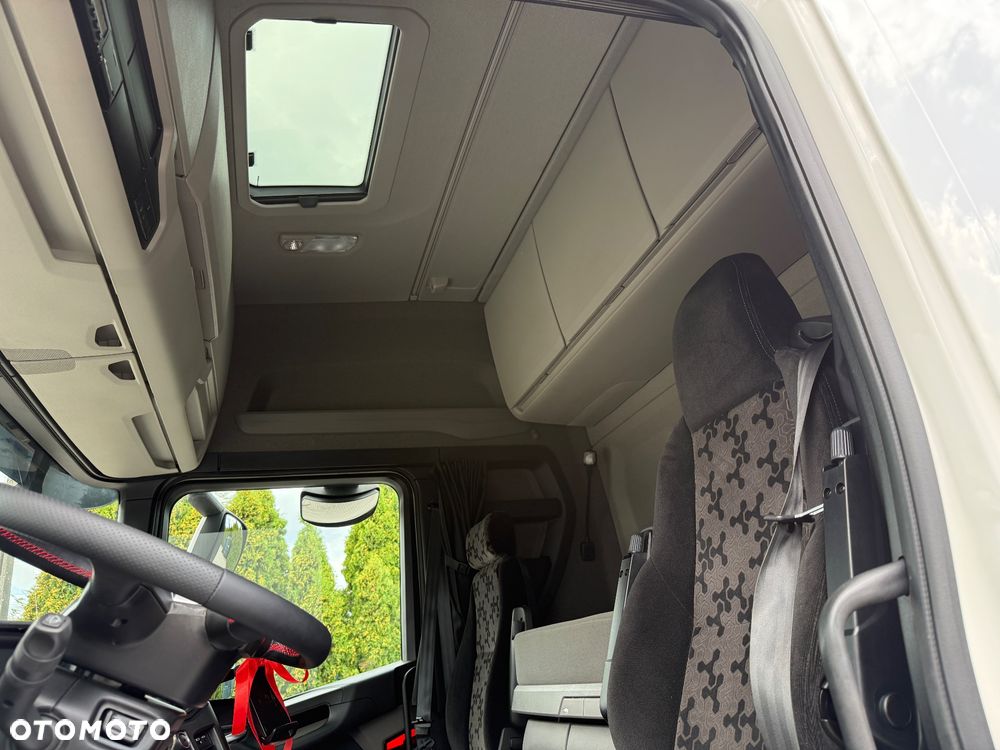 Scania - 33