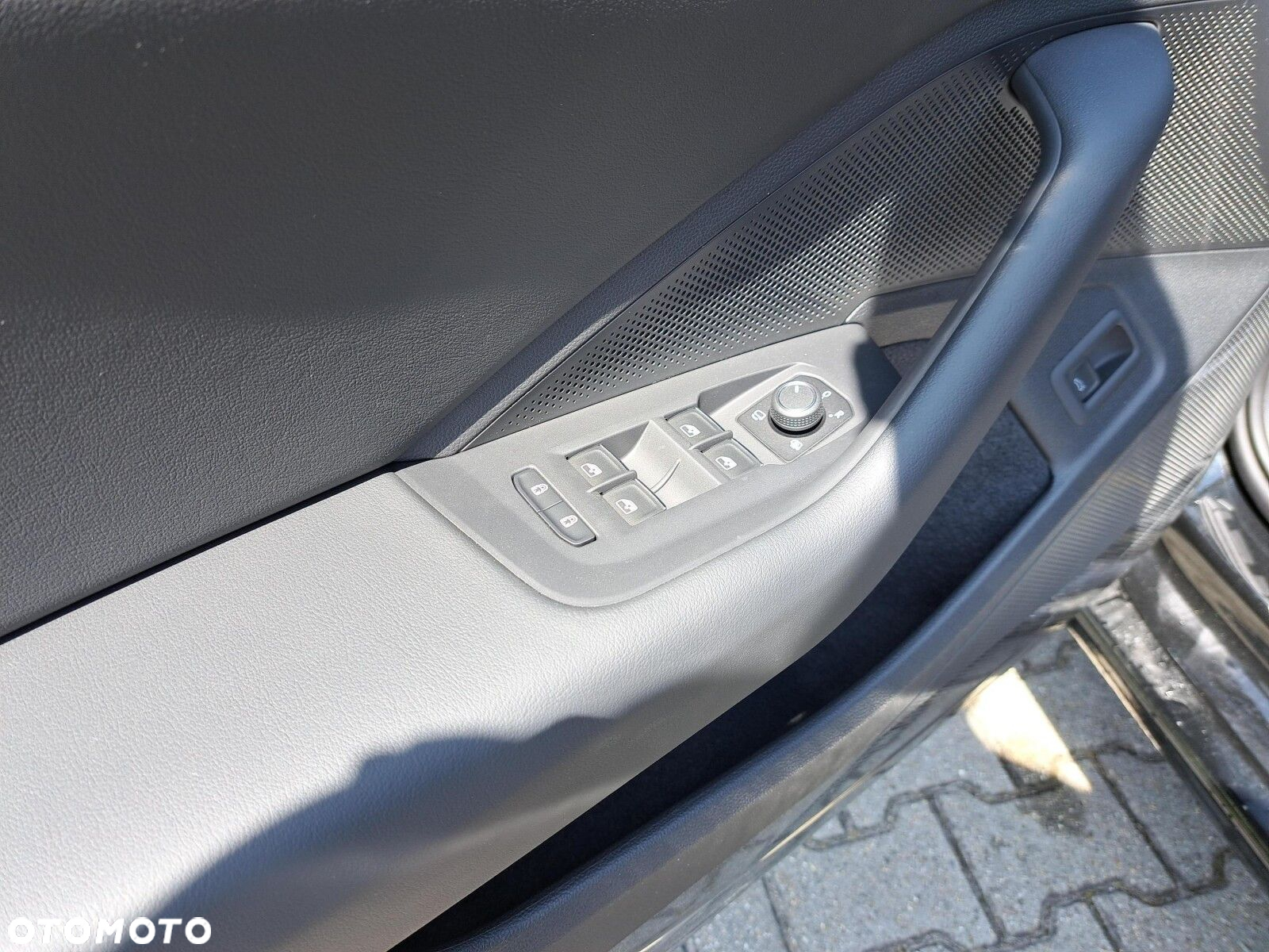 Volkswagen Passat 2.0 TDI SCR Elegance DSG - 17