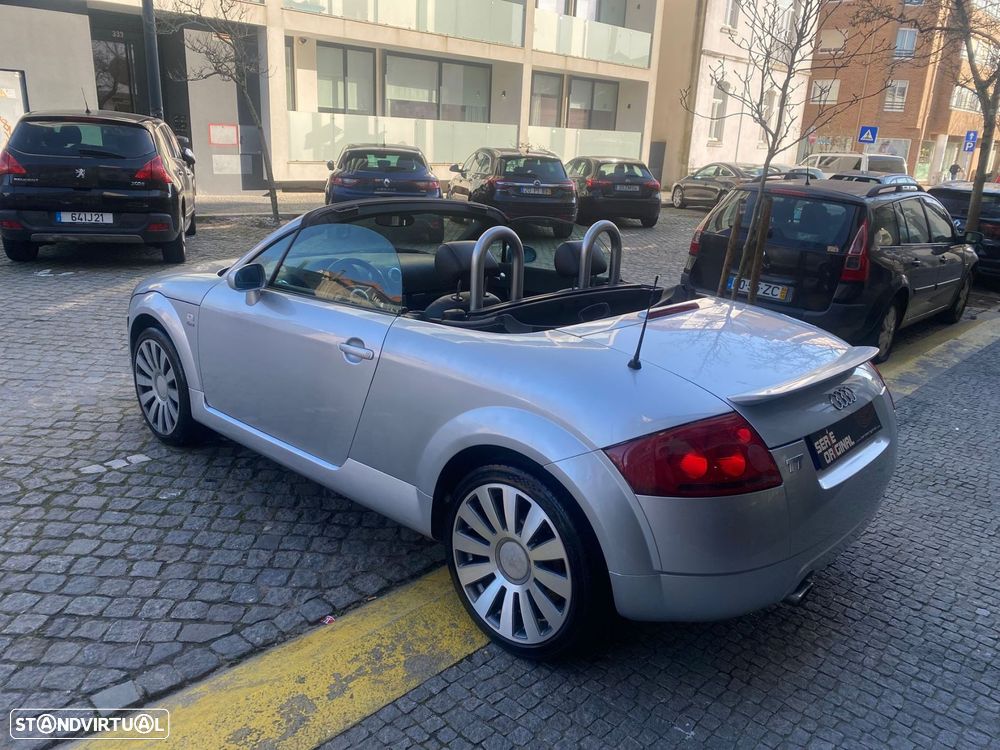 Audi TT Roadster 1.8 T S-line - 4