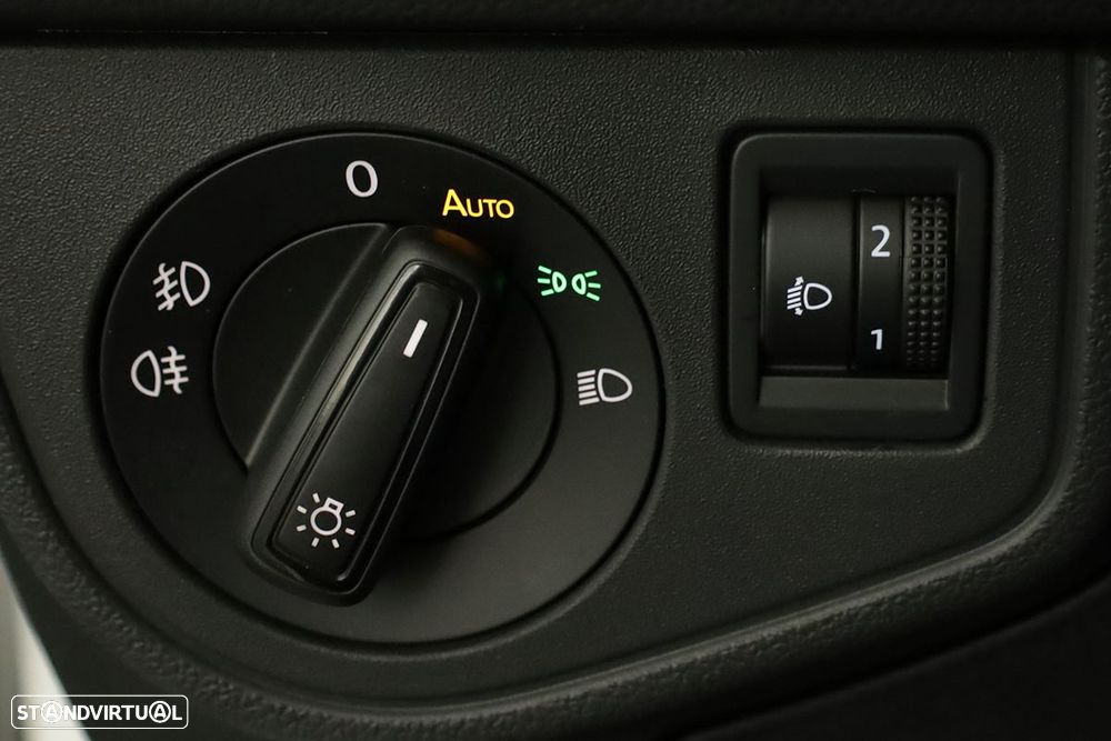 VW Taigo 1.0 TSI Urban DSG - 18