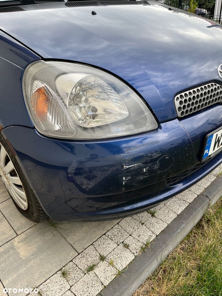 Toyota Yaris - 22