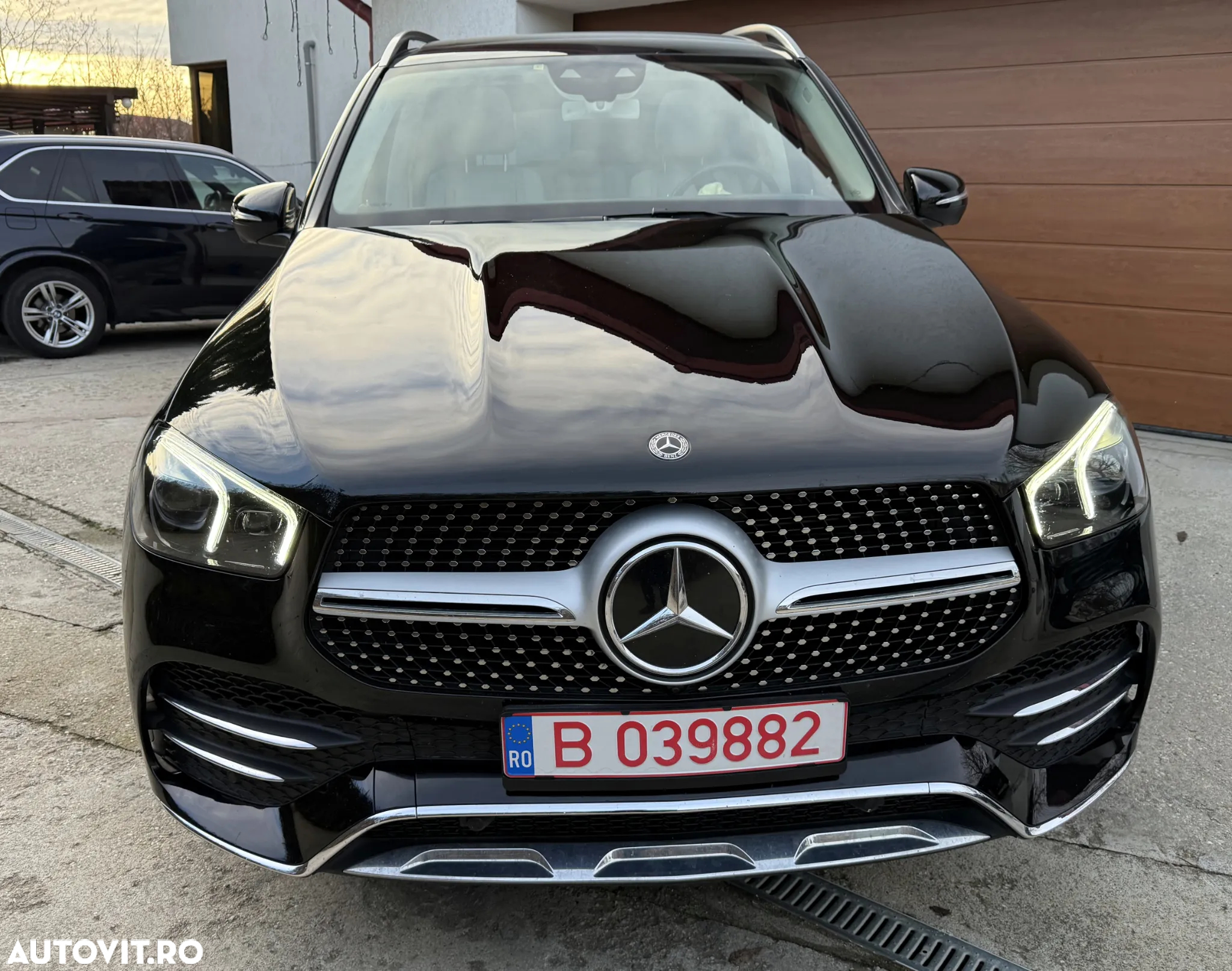 Mercedes-Benz GLE 300 d 4Matic 9G-TRONIC AMG Line - 30