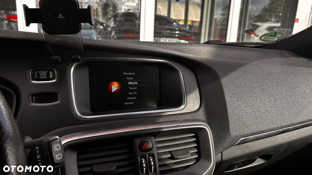 Volvo V40 D4 Drive-E R-Design Summum - 14