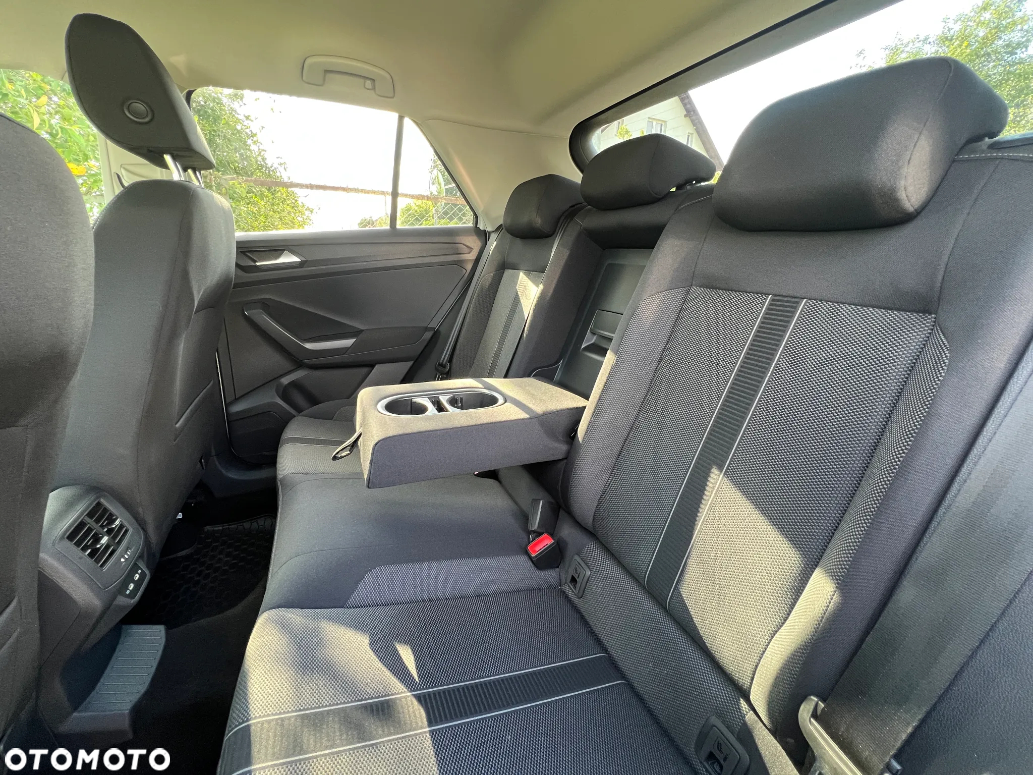 Volkswagen T-Roc 1.5 TSI Life DSG - 18
