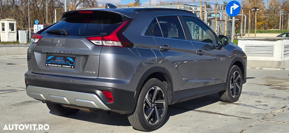 Mitsubishi Eclipse-Cross Plug-In Hybrid 4WD Plus - 3