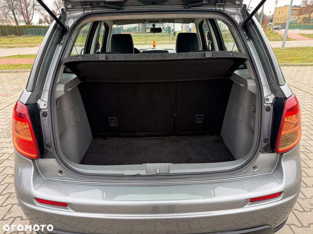 Suzuki SX4 1.5 Streetline 4x2 Classic - 7