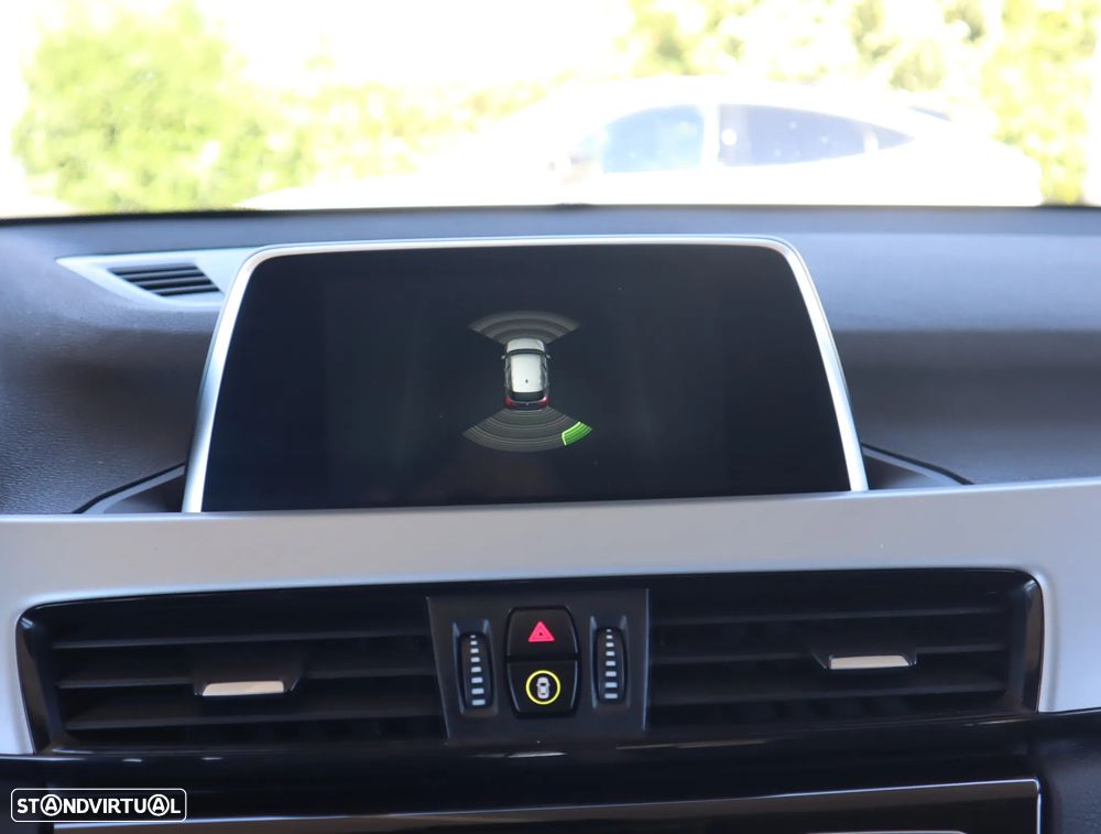 BMW X1 16 d sDrive Auto - 47