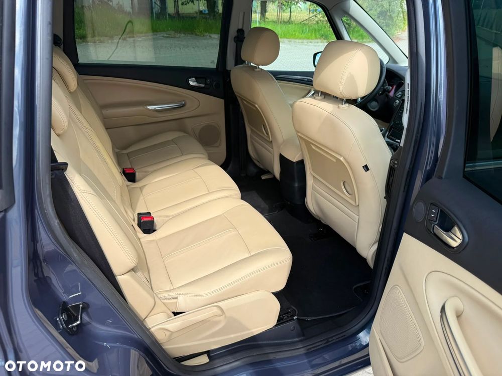 Ford Galaxy 2.0 TDCi Titanium - 24