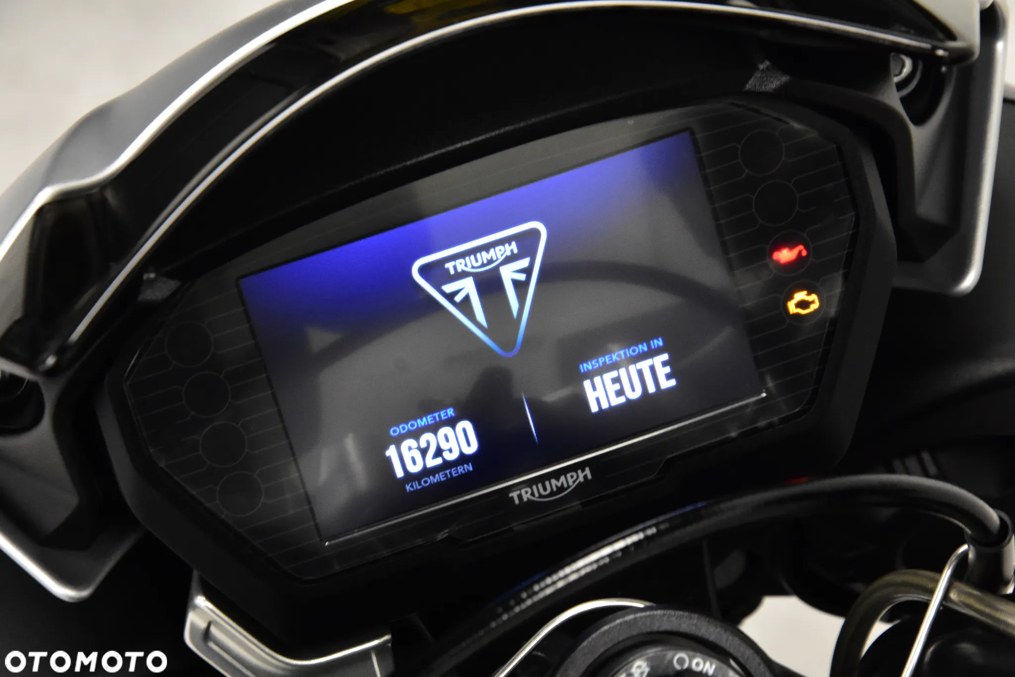 Triumph Street Triple - 21