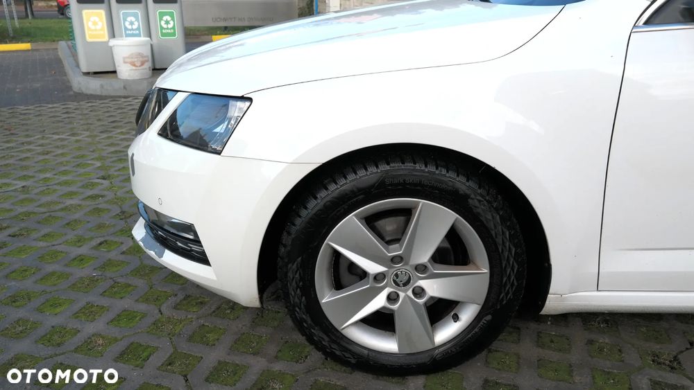 Skoda Octavia 1.4 TSI Ambition - 30