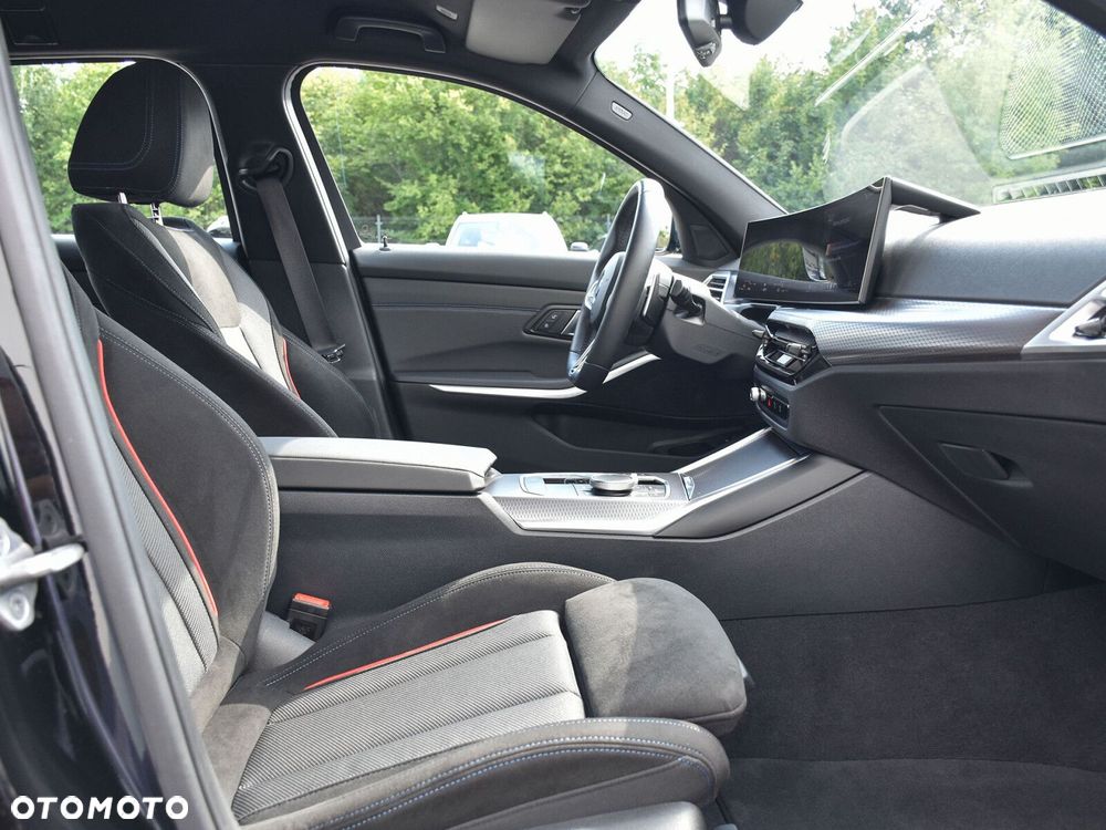 BMW Seria 3 330i xDrive M Sport - 4