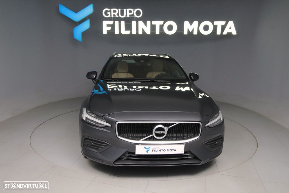 Volvo V60 2.0 D4 Momentum Geartronic - 1