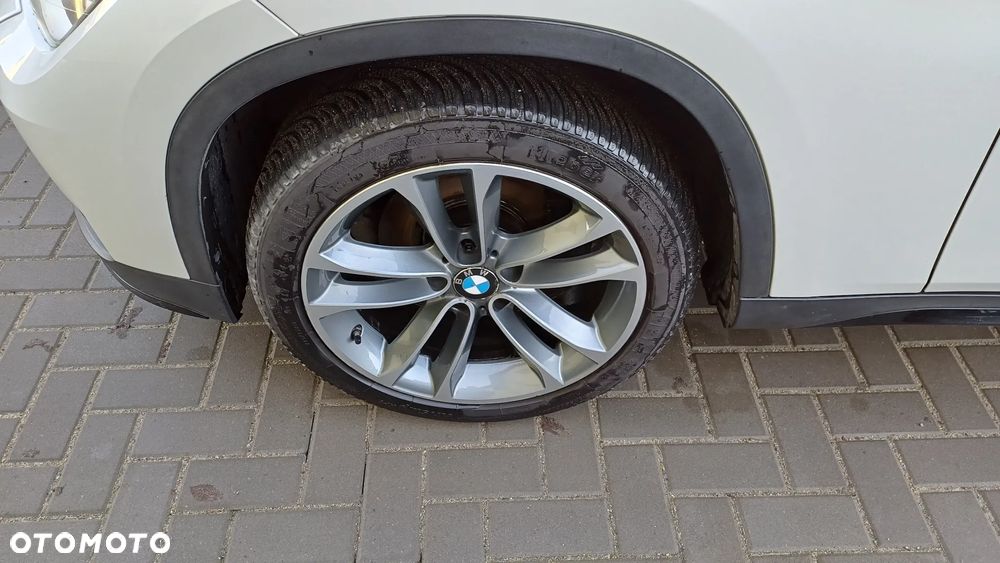 BMW X1 sDrive18d xLine - 7