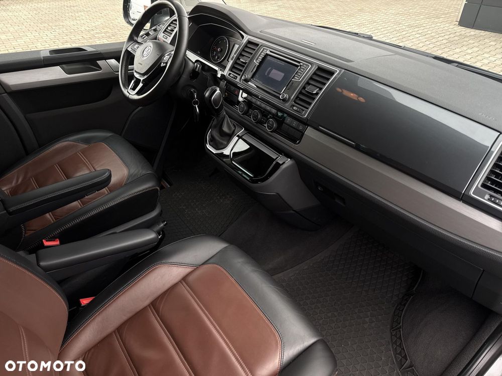 Volkswagen Multivan - 12