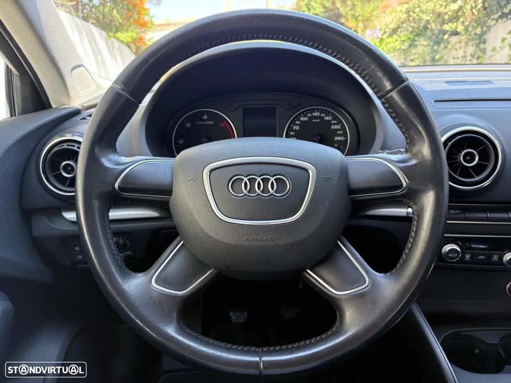Audi A3 Limousine 1.6 TDI Attraction - 38