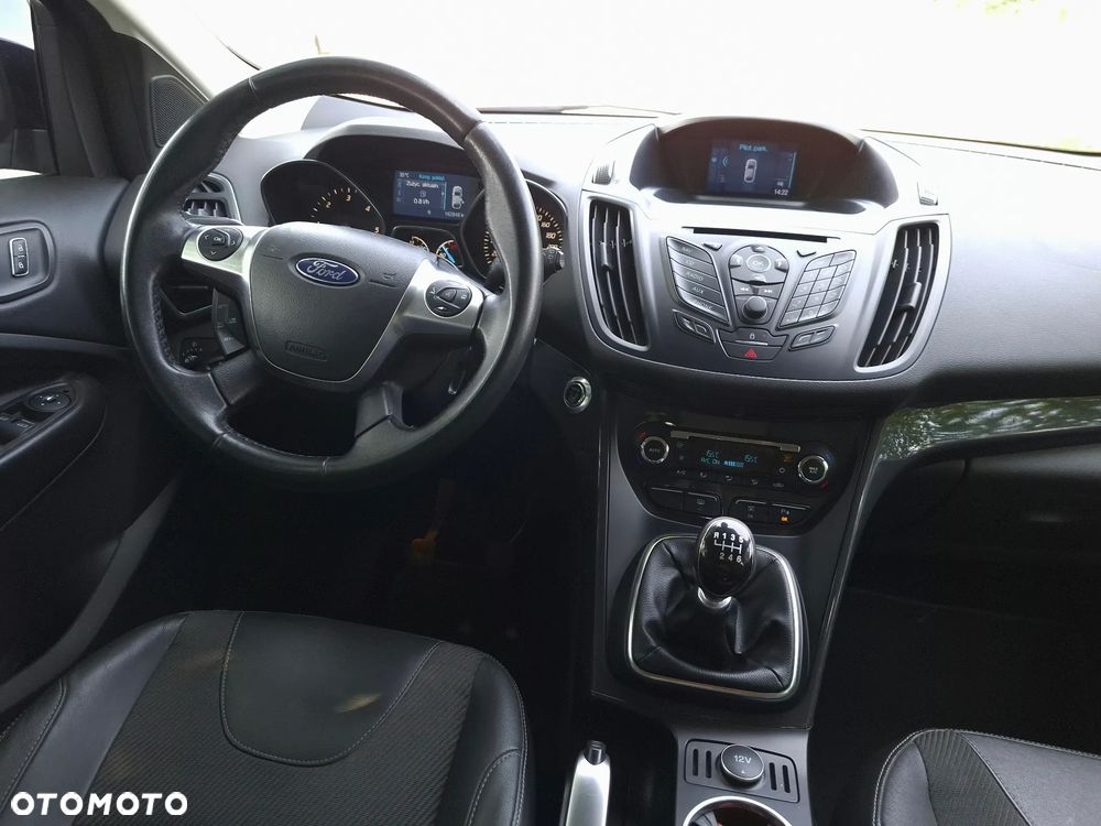 Ford Kuga 2.0 TDCi 2x4 Titanium - 14