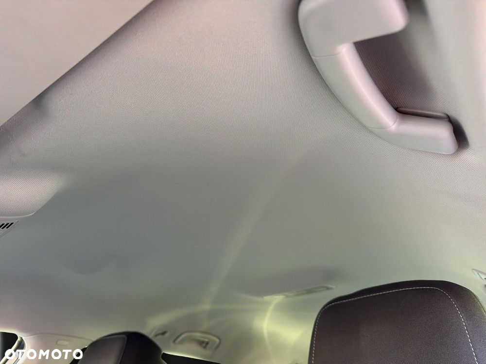 Volkswagen Passat - 37