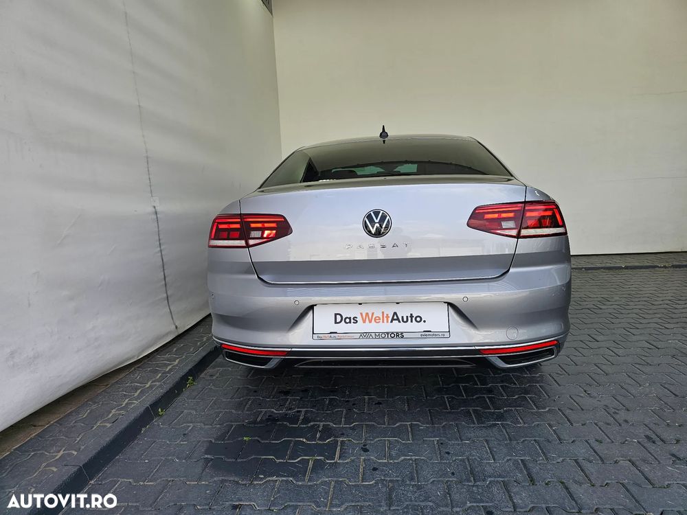 Volkswagen Passat 1.5 TSI ACT DSG Highline - 25