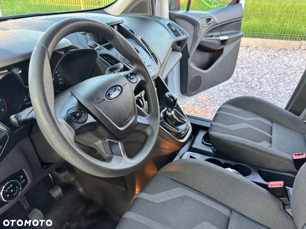 Ford Transit Connect - 27