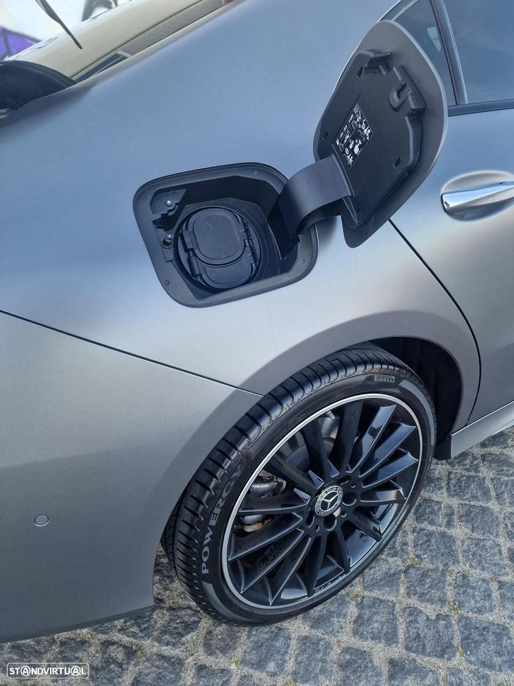 Mercedes-Benz CLA 250 e 8G-DCT AMG Line - 8