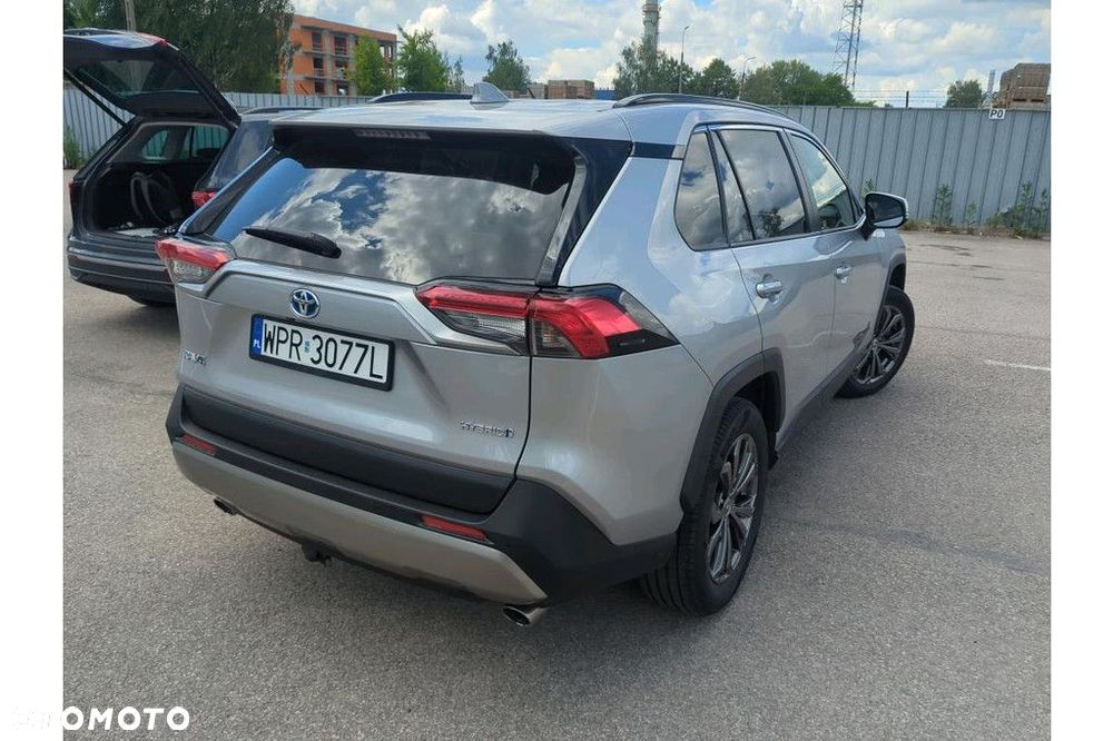 Toyota RAV4 - 3
