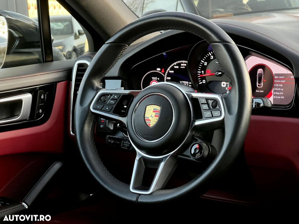Porsche Cayenne Tiptronic S - 10