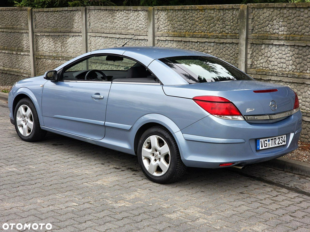 Opel Astra TwinTop 1.6 Enjoy - 8