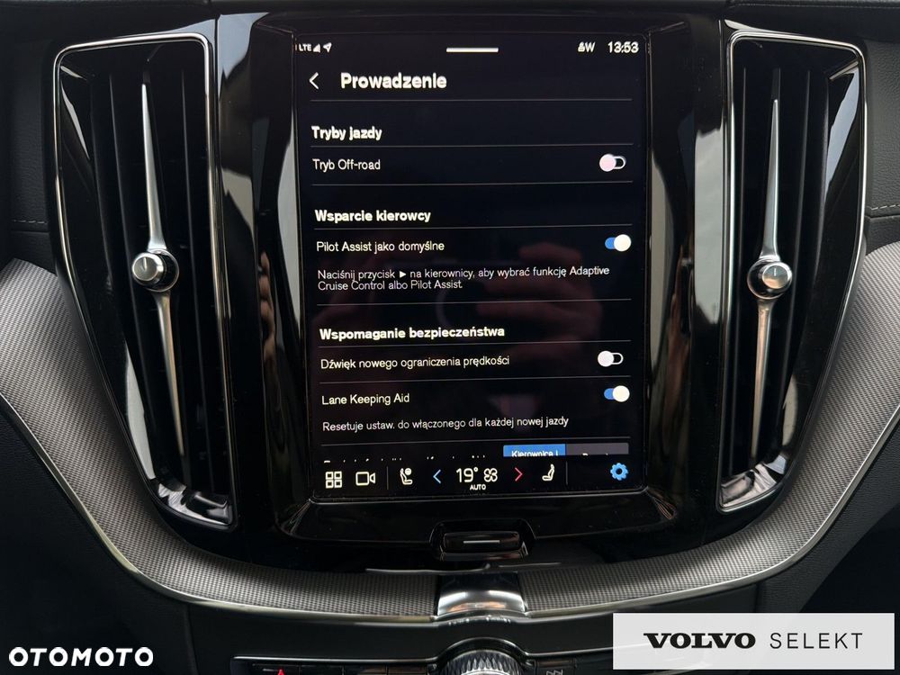Volvo XC 60 - 30