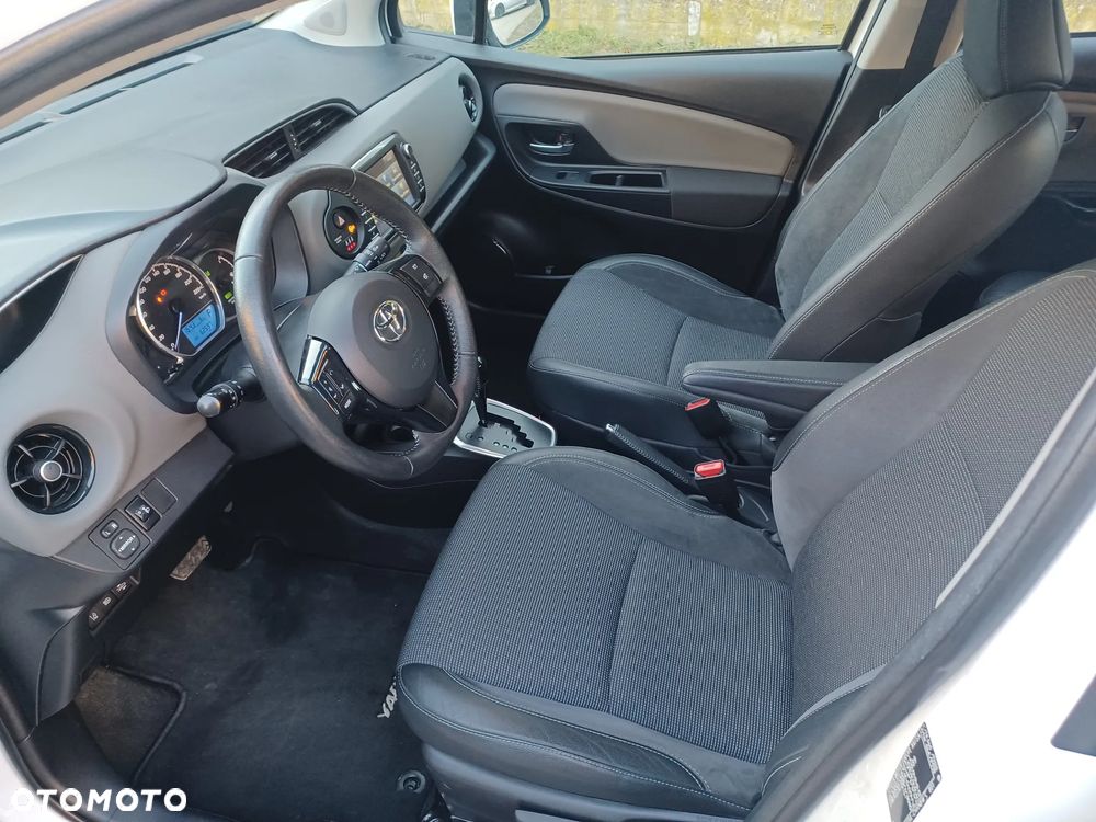 Toyota Yaris 1.5 VVT-i Selection - 10