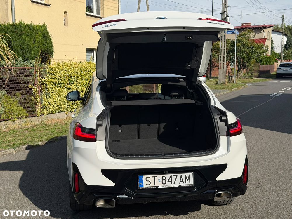 BMW X4 xDrive20i mHEV sport - 13