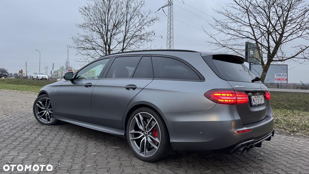 Mercedes-Benz Klasa E - 2