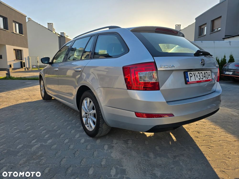 Skoda Octavia 1.6 TDI Ambition DSG - 3