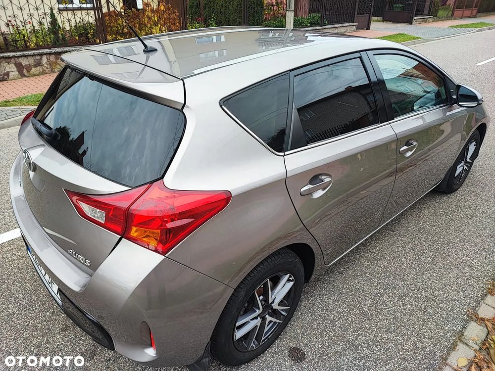 Toyota Auris - 13