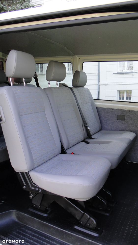 Volkswagen Transporter Caravelle Kurz (7.Si.) - 10