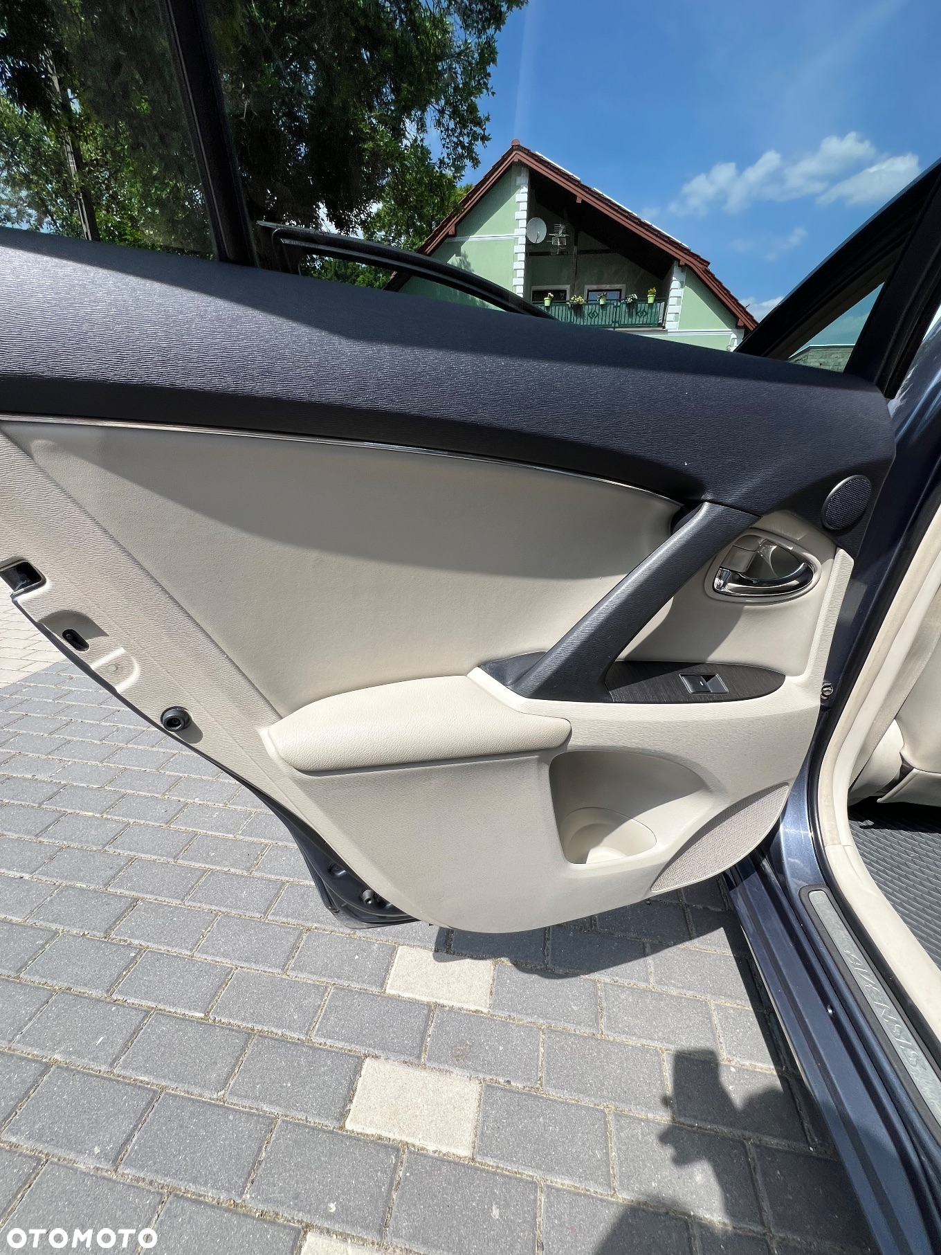 Toyota Avensis 2.0 Prestige EU5 - 25