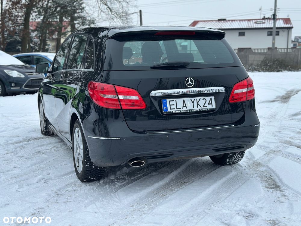 Mercedes-Benz Klasa B 180 (BlueEFFICIENCY) - 9