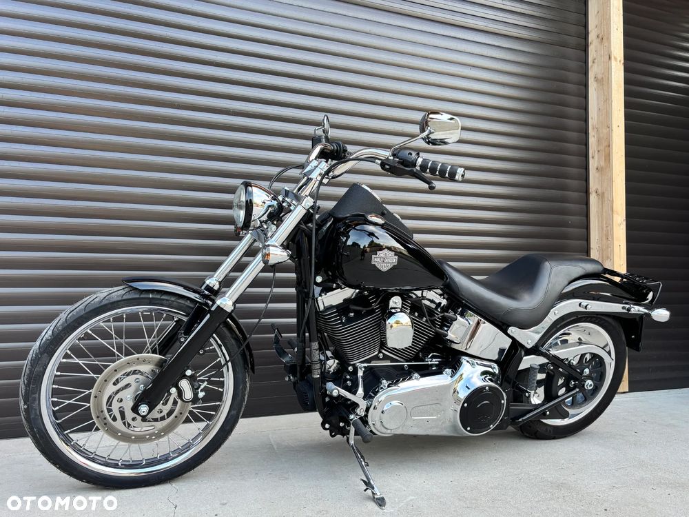 Harley-Davidson Softail Custom - 1