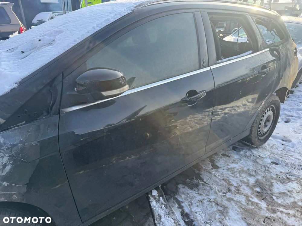 cały na części Ford Focus mk3 drzwi błotnik wnętrze - 2