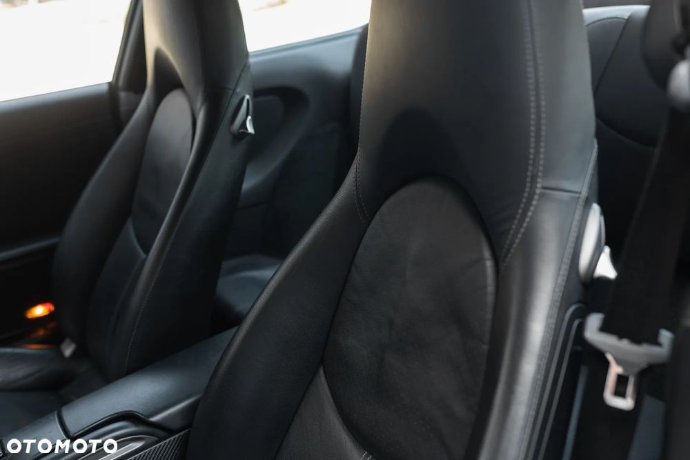 Porsche 911 Carrera Tiptronic S - 14