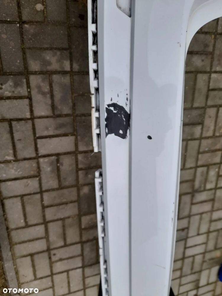 SKODA SUPERB III KOMBI ZDERZAK TYLNY TYŁ - 4