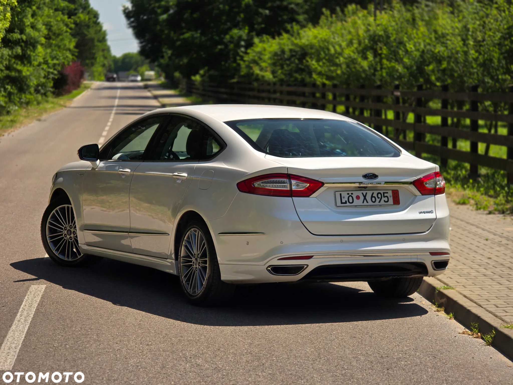 Ford Mondeo Vignale 2.0 Hybrid - 3