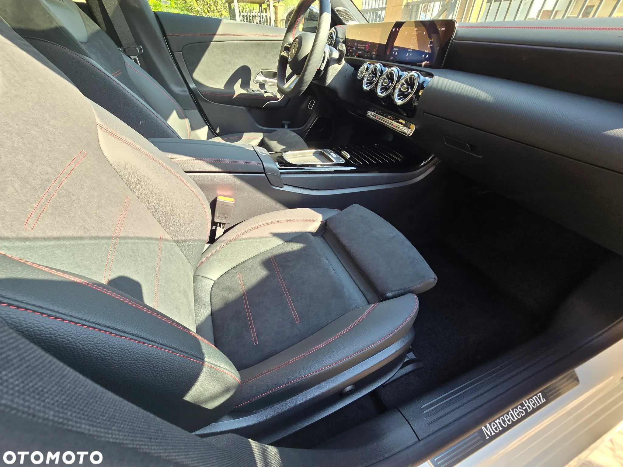 Mercedes-Benz CLA 200 AMG Line 7G-DCT - 25